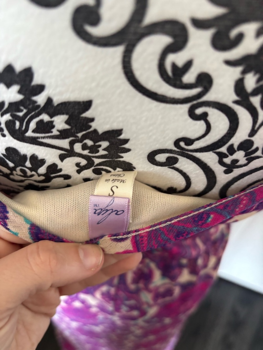 Alya Pink & White Paisley Spaghetti-Strap Maxi Dress - Picture 4 of 4